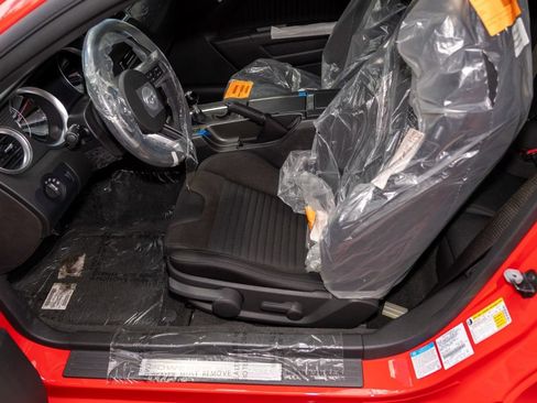 Used 2013 Ford Mustang Boss 302 w/ Boss 302 Accessory Pkg RWD image 4