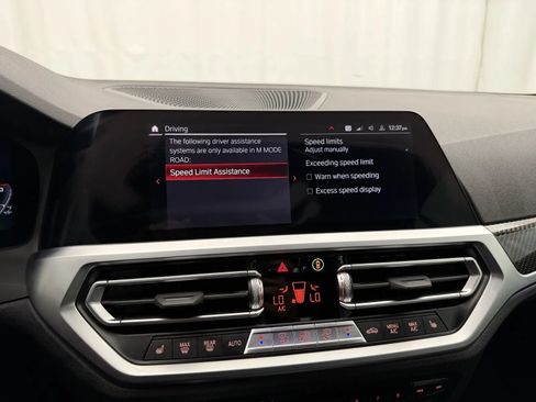 Used 2022 BMW M4 xDrive Competition w/ Executive Package AWD/4WD image 40