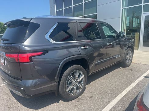Used 2024 Toyota Sequoia Capstone AWD/4WD image 2