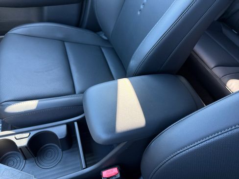 Certified 2025 Hyundai Kona Limited image 14