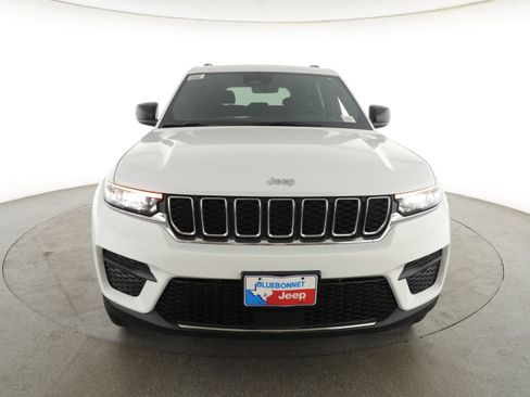 New 2025 Jeep Grand Cherokee Laredo X w/ Luxury Tech Group I image 2