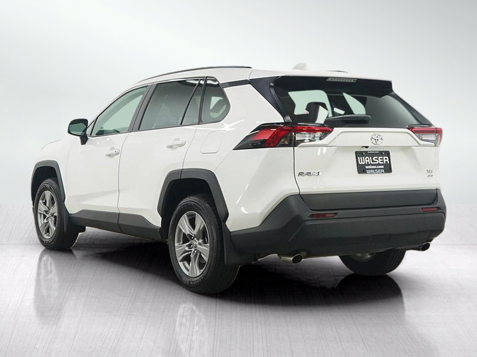 Used 2024 Toyota RAV4 XLE w/ Convenience Package AWD/4WD image 3