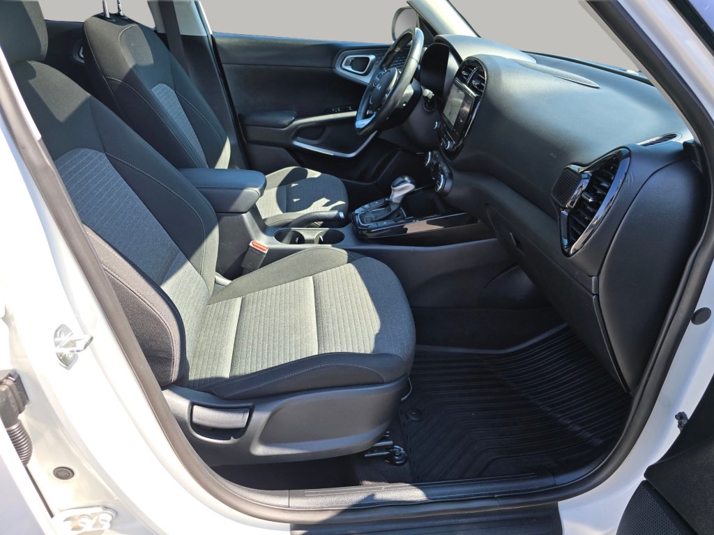 Used 2023 Kia Soul EX FWD image 28