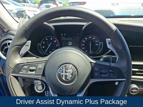 Used 2018 Alfa Romeo Giulia Ti Sport w/ Quick Order Package 22S Sport AWD/4WD image 4