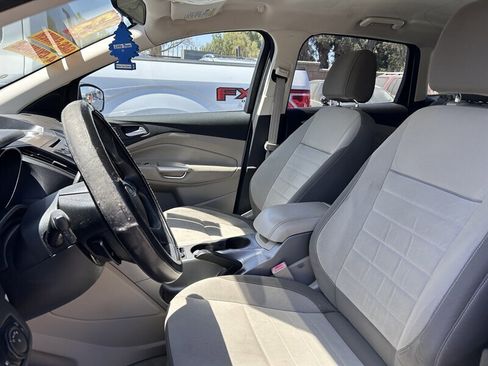 Used 2013 Ford Escape SE image 17