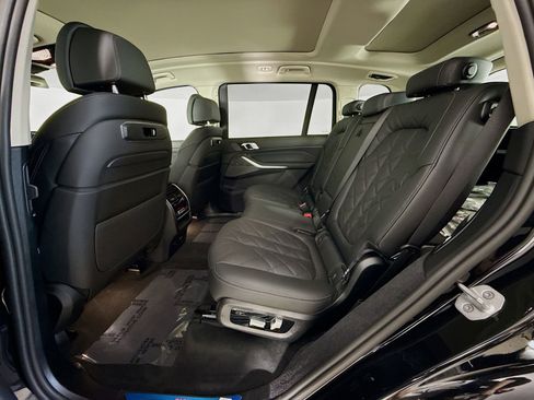 New 2026 BMW X7 xDrive40i w/ Premium Package image 26