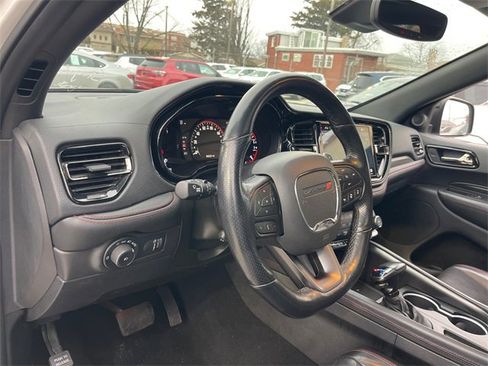 Used 2023 Dodge Durango GT image 9