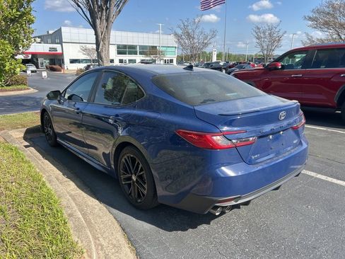 Used 2025 Toyota Camry SE w/ Multimedia Upgrade Package image 7