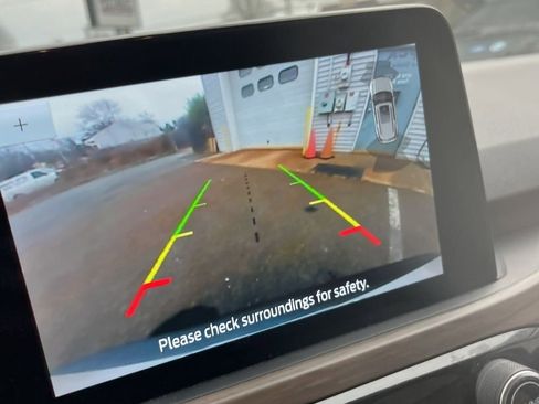 Used 2020 Ford Escape Titanium w/ Titanium Premium Package 2.0 image 12