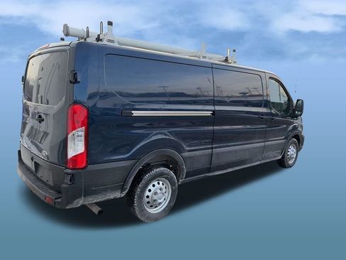 Used 2022 Ford Transit 250 Low Roof AWD image 8