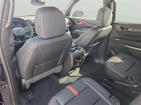 New 2026 Chevrolet Traverse RS image 17