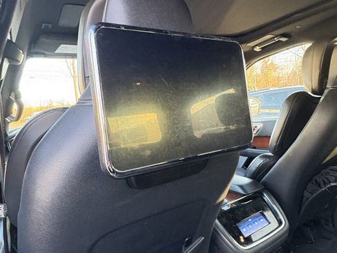 Used 2022 Lincoln Navigator Reserve image 11