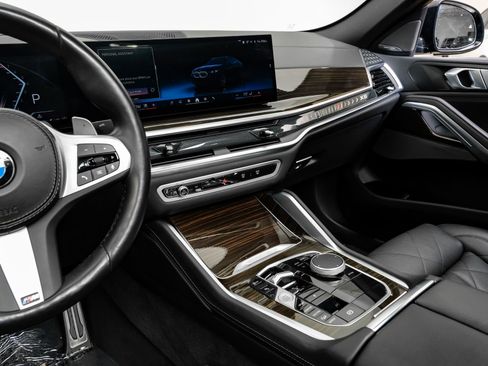 Used 2025 BMW X6 xDrive40i w/ Climate Comfort Package image 29