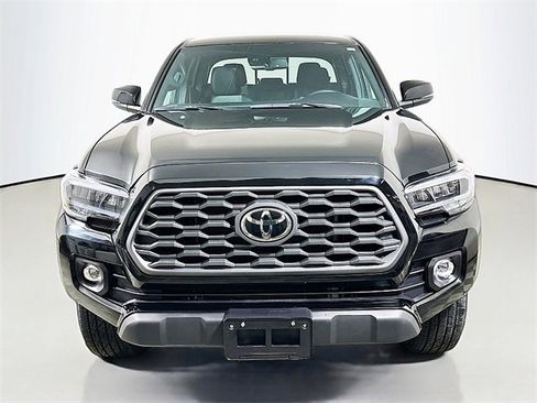 Used 2023 Toyota Tacoma TRD Off-Road image 2