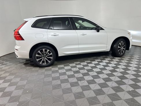 Certified 2025 Volvo XC60 B5 Core w/ Climate Package image 7