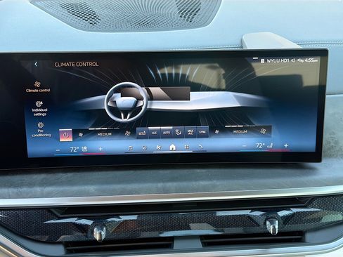 New 2026 BMW X5 xDrive50e image 35