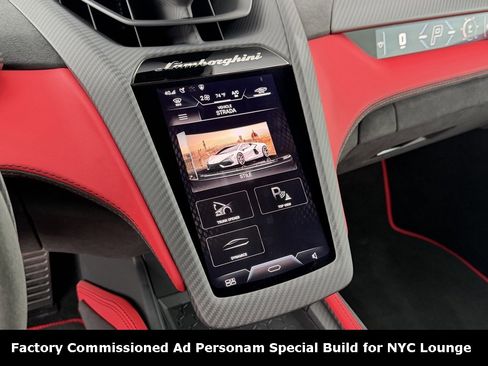 Used 2024 Lamborghini Revuelto image 59