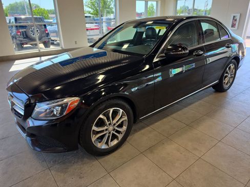 Used 2016 Mercedes-Benz C 300 4MATIC Sedan image 1