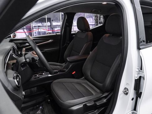 Used 2023 Chevrolet Bolt EUV LT w/ Driver Confidence Package image 31