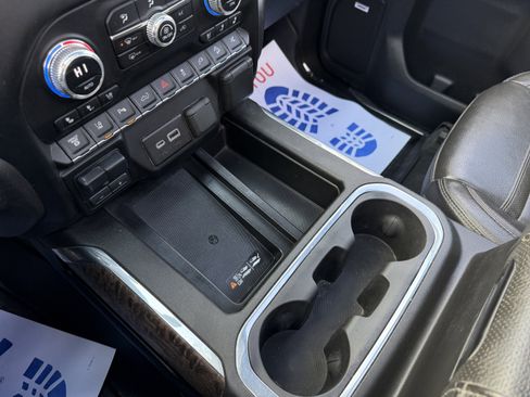 Used 2023 GMC Sierra 2500 Denali w/ Denali Black Diamond Edition image 24