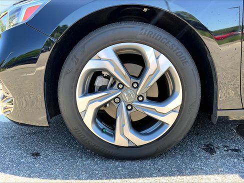 Used 2020 Honda Accord EX image 8