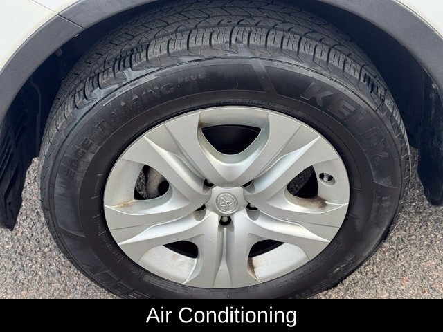 Used 2015 Toyota RAV4 LE AWD/4WD image 11