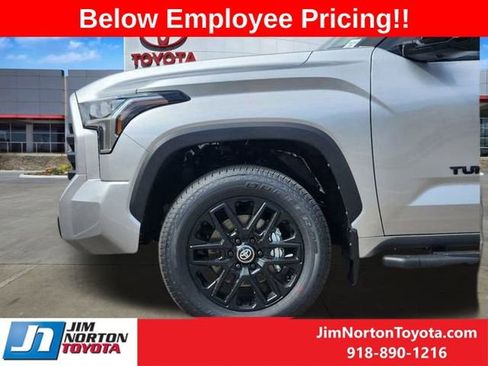 New 2025 Toyota Tundra Limited image 6