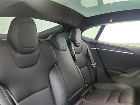 Used 2025 Tesla Model S image 25