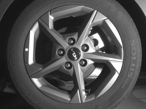 Used 2025 Kia K4 FWD image 13