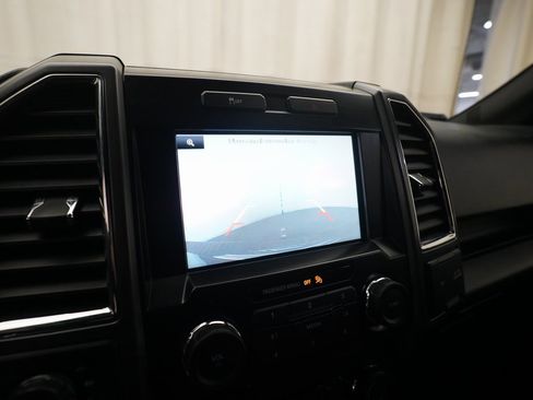 Used 2015 Ford F150 XLT w/ Equipment Group 302A Luxury image 19