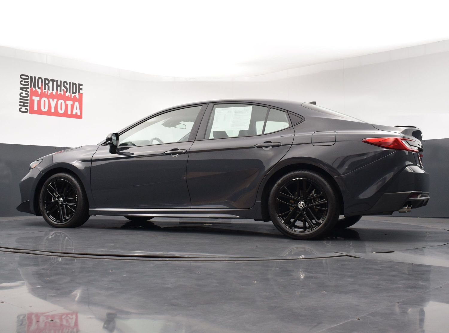 Used 2025 Toyota Camry SE FWD image 26