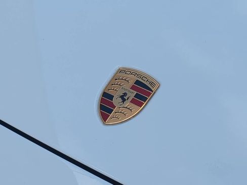 Used 2025 Porsche Panamera image 12