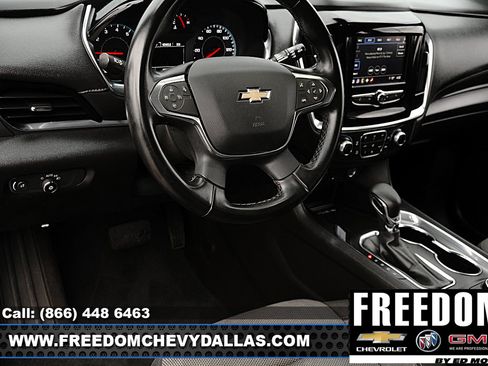 Used 2023 Chevrolet Traverse LT FWD image 21