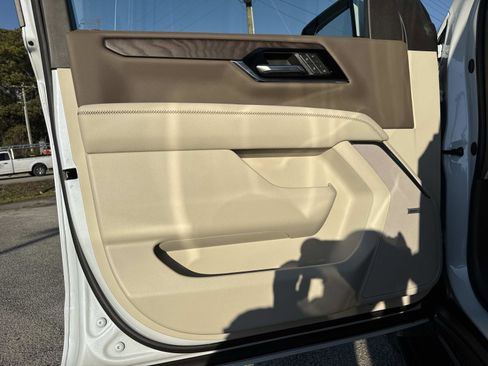 New 2026 GMC Yukon XL Denali w/ Sun & Power Step Package image 20