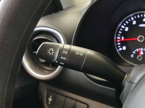 Used 2022 Kia Forte LXS image 26