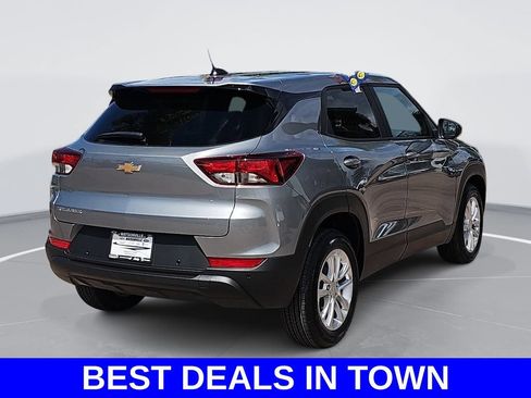 New 2026 Chevrolet TrailBlazer LS w/ LS Convenience Package FWD image 3