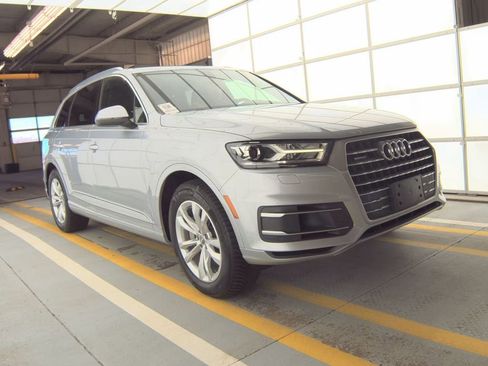 Used 2019 Audi Q7 3.0T Premium w/ Convenience Package image 3