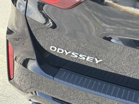 Used 2025 Honda Odyssey EX-L image 5