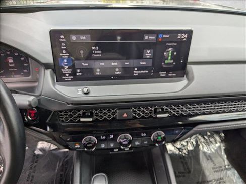 Used 2023 Honda Accord EX-L image 13