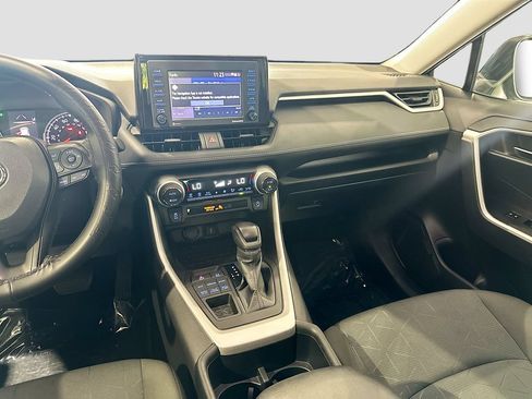 Used 2022 Toyota RAV4 XLE AWD/4WD image 22