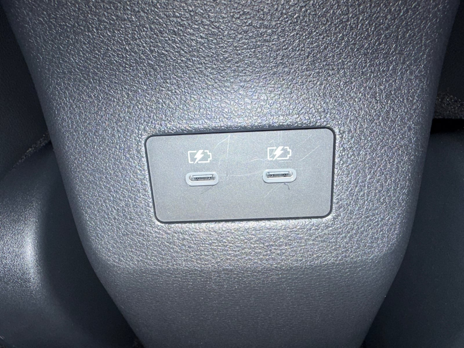 Used 2026 Nissan Kicks SR FWD image 33