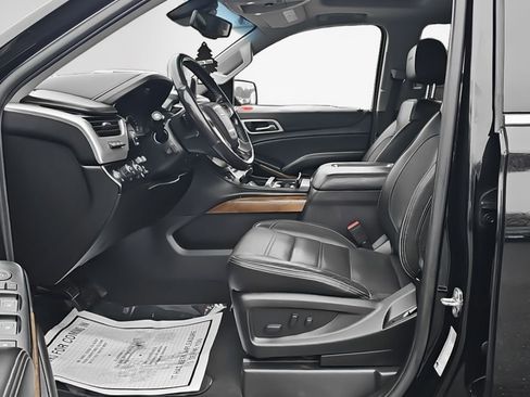Used 2019 GMC Yukon XL Denali image 12