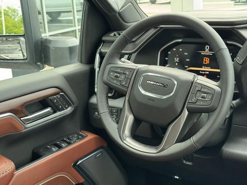 New 2026 GMC Sierra 2500 Denali Ultimate w/ LPO, Black Badging Package AWD/4WD image 11