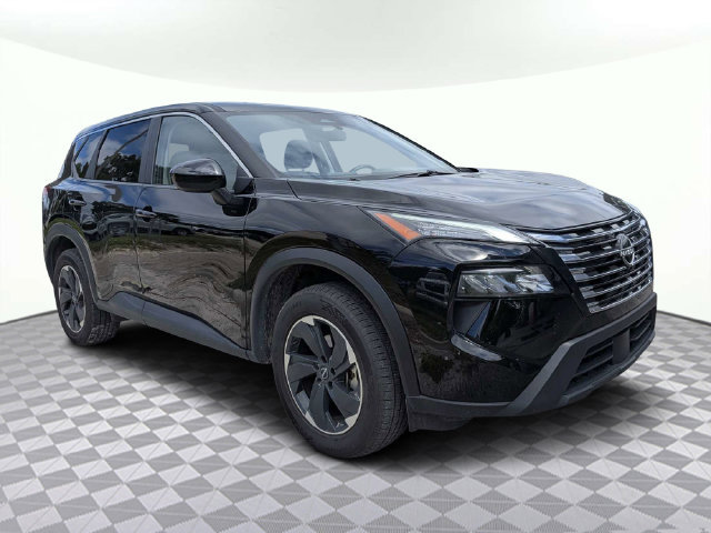 Used 2025 Nissan Rogue SV FWD image 2