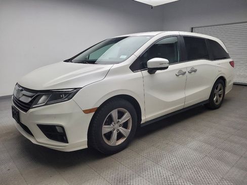 Used 2018 Honda Odyssey EX image 2