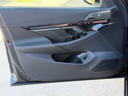 New 2026 BMW 530i w/ Convenience Package RWD image 18