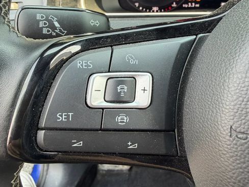 Used 2019 Volkswagen Golf R 4-Door AWD/4WD image 20