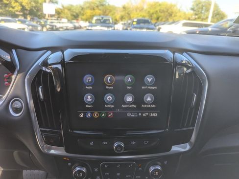 Used 2022 Chevrolet Traverse High Country AWD/4WD image 21