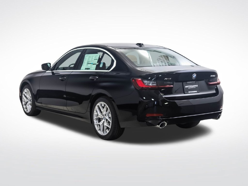 Used 2026 BMW 330i xDrive Sedan w/ Convenience Package AWD/4WD image 3