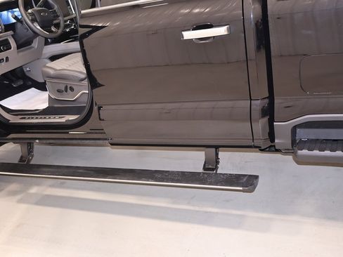 Certified 2026 Ford F350 Platinum w/ Platinum Plus Package image 46